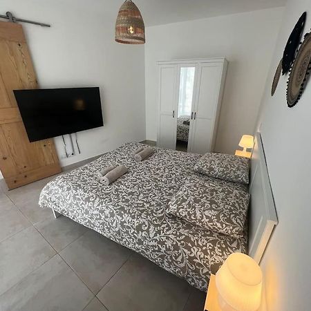 La Glycine - Parking Gratuit - Ac Clim - Cour Prive - Apartment Villeneuve-les-Avignon Luaran gambar